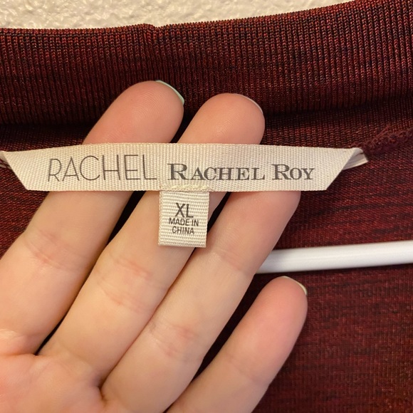 Red top - Picture 2 of 3